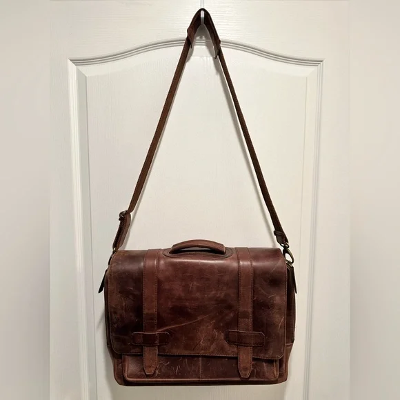 LadderBack 100% Leather Brown Rugged & Rustic Design Laptop Messenger Bag - Picture 4 of 16